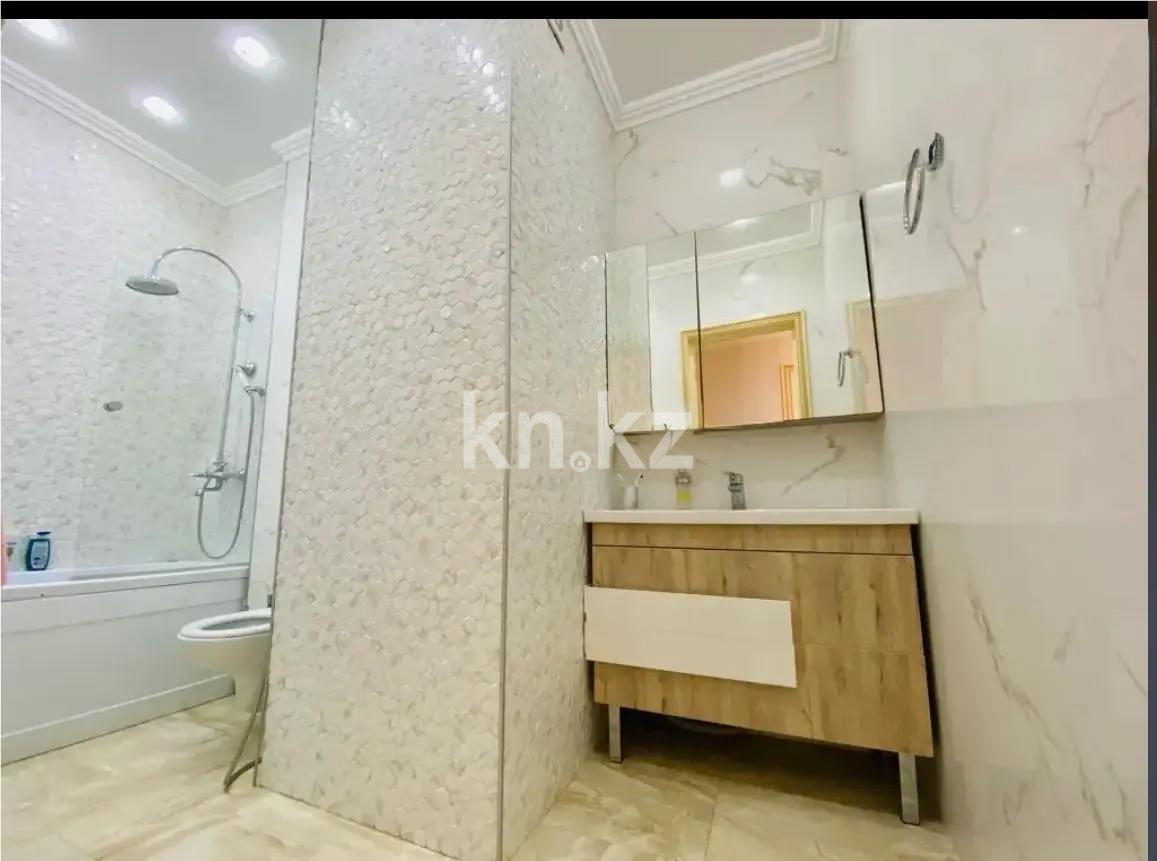 Продажа 4-комнатной квартиры, 130 м², ул. Сыганак, дом  17Л в Астане - фото 5