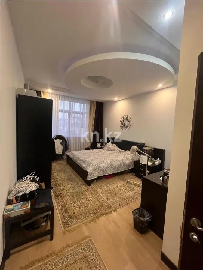 Продажа 4-комнатной квартиры, 208 м² в Алматы - фото 2