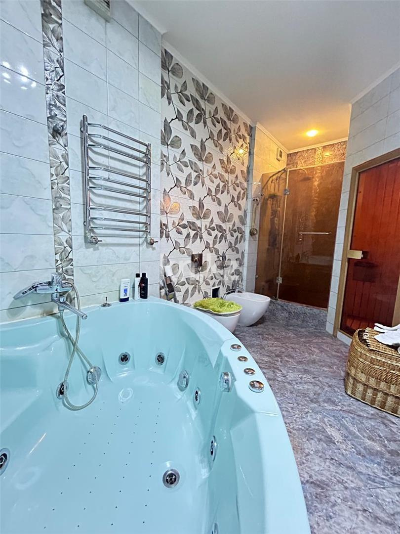 Продажа 5-комнатной квартиры, 162 м², пр. Республики в Астане - фото 20