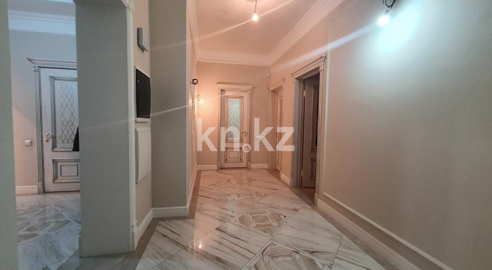 Продажа 5-комнатной квартиры, 200 м², пр. Гагарина, дом  309 в Алматы - фото 8