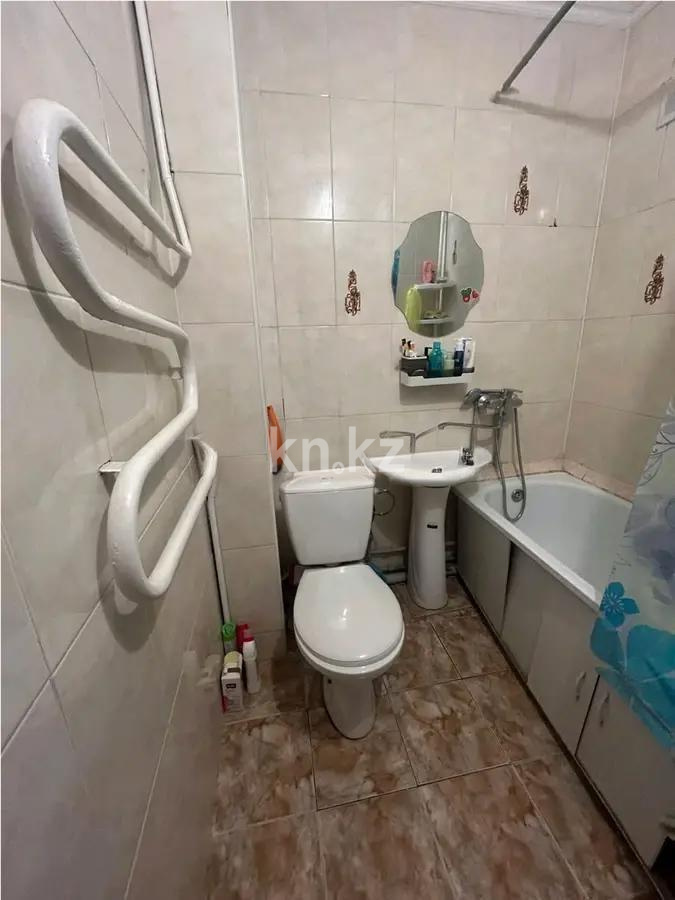 Продажа 1-комнатной квартиры, 30 м², 6 мкр., дом  26а в Алматы - фото 3