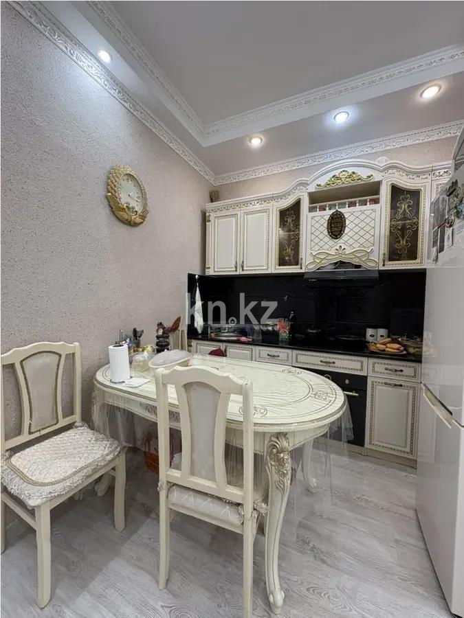 Продажа 3-комнатной квартиры, 77 м², ул. Липецкая, дом  4 в Караганде - фото 4