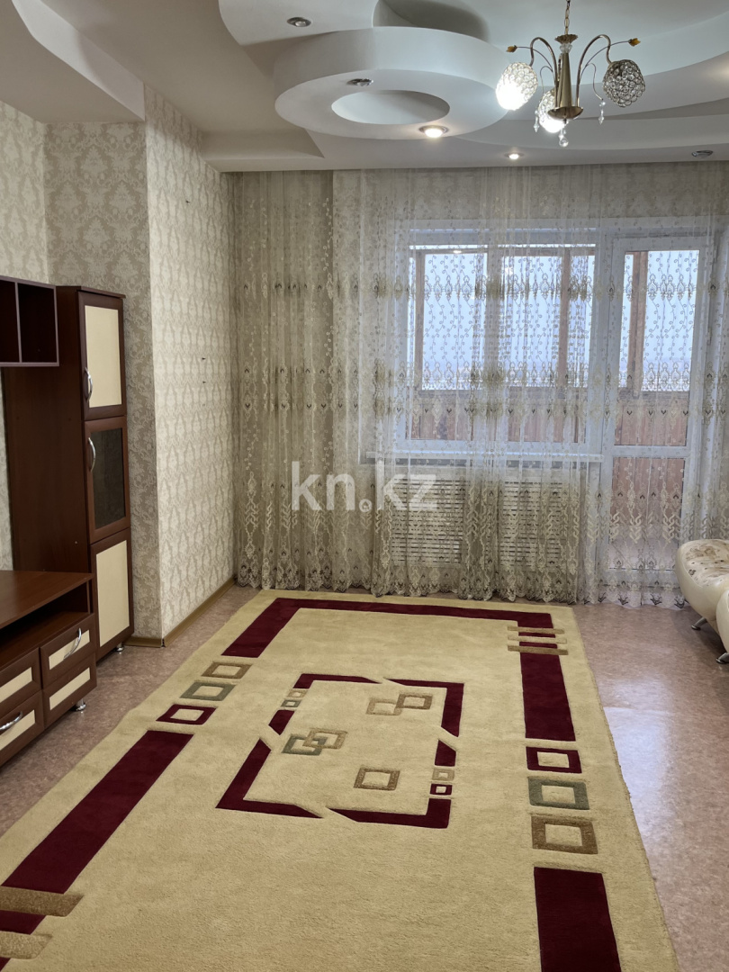 Аренда 2-комнатной квартиры, 60 м², пр. Шахтеров, дом  74 в Караганде