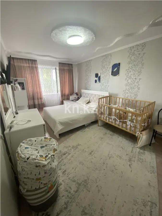 Продажа 3-комнатной квартиры, 63 м², мкр-н Восток-2, дом  14 в Караганде - фото 2