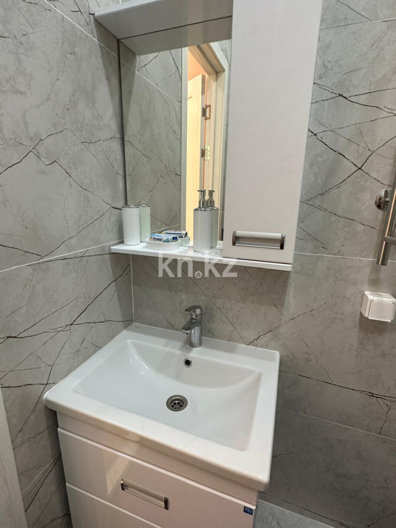 Аренда 1-комнатной квартиры, 52 м², пр. Серкебаева, дом  99 - ул. Ескараева в Алматы - фото 7