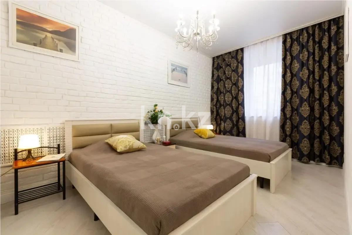 Продажа 3-комнатной квартиры, 100 м², ул. Майлина, дом  54 в Алматы - фото 2