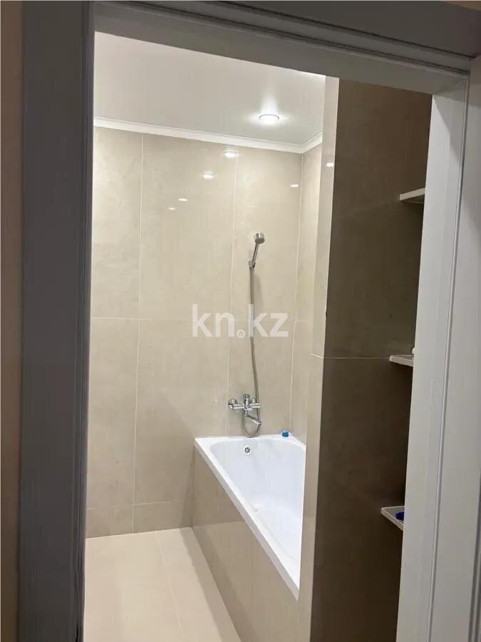 Продажа 3-комнатной квартиры, 79.3 м² в Астане - фото 4