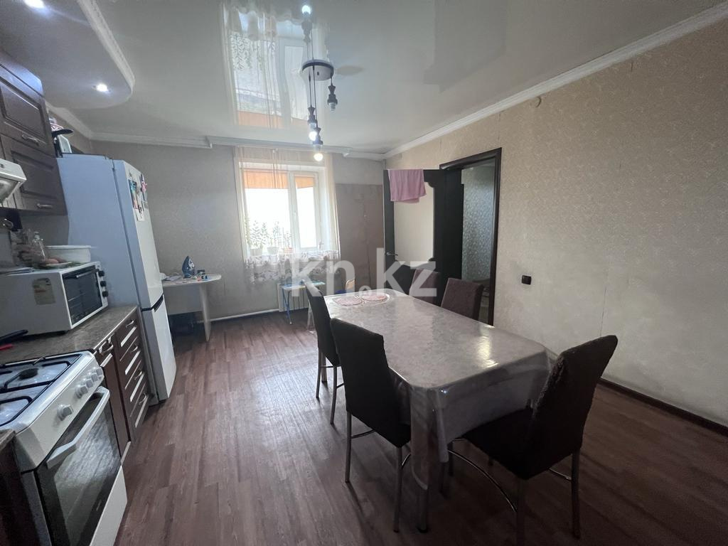 Продажа 4-комнатного дома, 208 м², ул. Карибжанова в Караганде - фото 5
