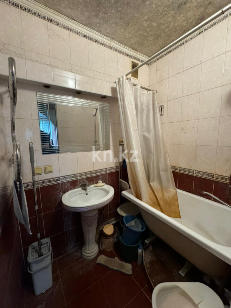 Продажа 4-комнатной квартиры, 87.1 м², пр. Абая, дом  141 - Гагарина в Алматы - фото 12