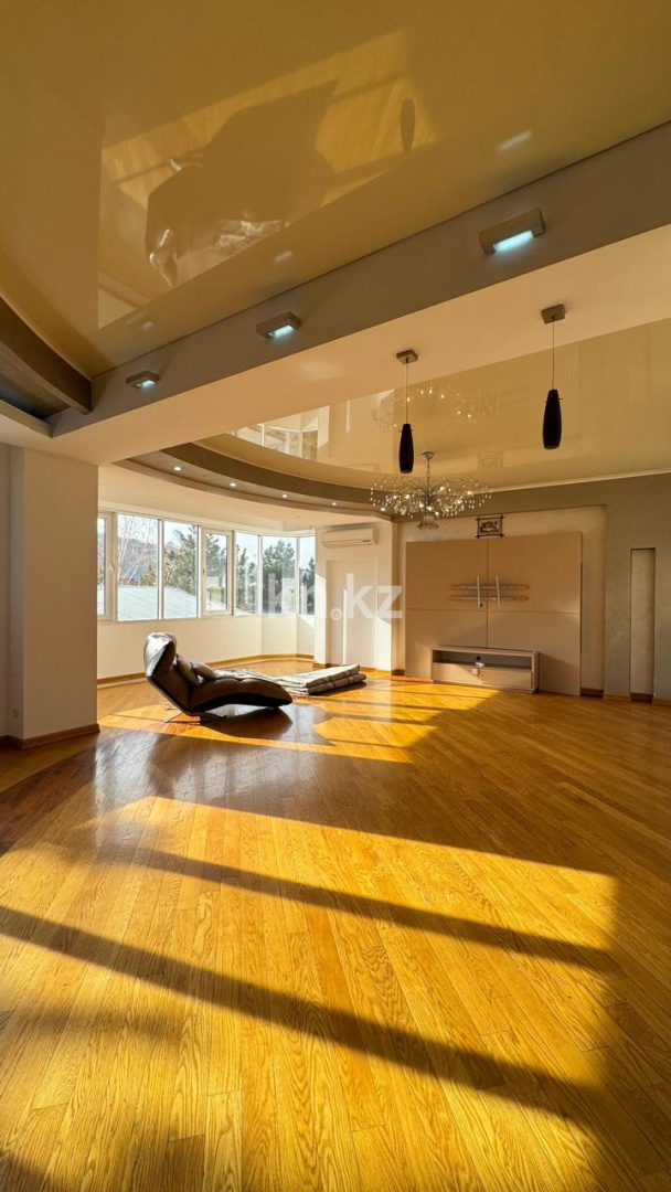 Продажа 4-комнатной квартиры, 252 м², ул. Шукшина в Алматы