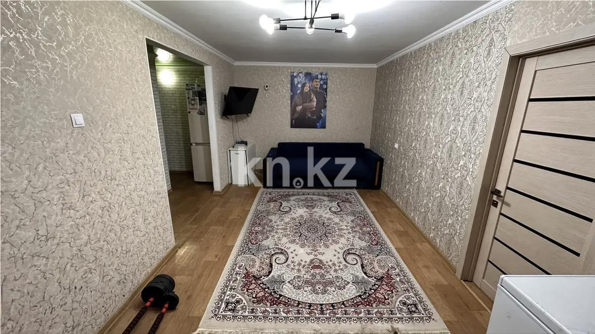 Продажа 2-комнатной квартиры, 46 м², 13-й мкр., дом  33 в Караганде - фото 2