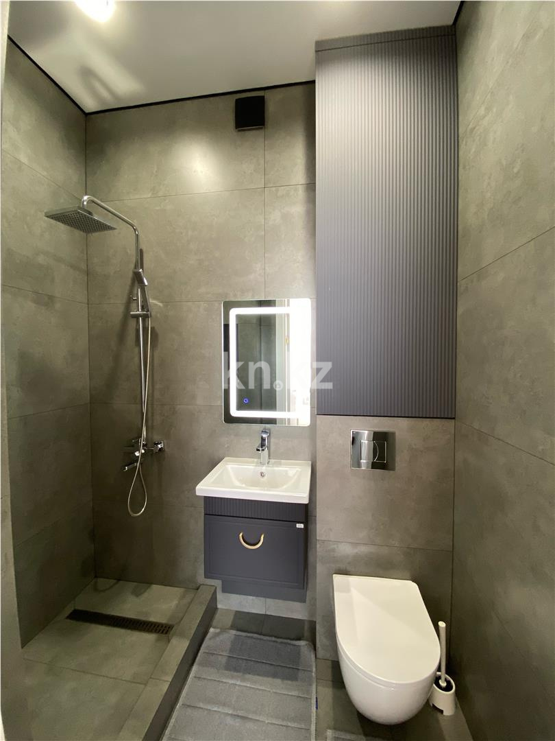 Продажа 3-комнатной квартиры, 84 м², ул. Бектурова в Астане - фото 17