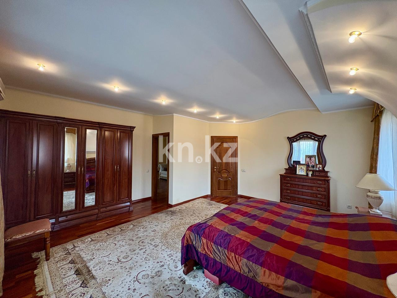 Продажа 5-комнатного дома, 600 м², ул. Кошек батыра в Алматы - фото 21