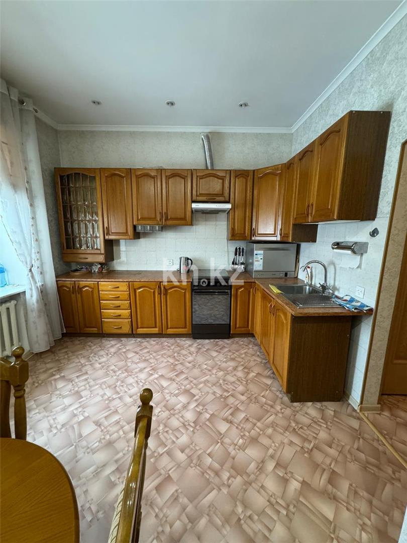 Продажа 3-комнатной квартиры, 84 м², ул. Абая в Караганде - фото 8