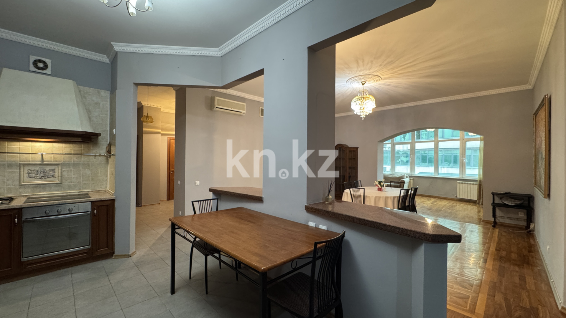 Продажа 5-комнатной квартиры, 186.4 м², мкр-н Самал-3 в Алматы - фото 3