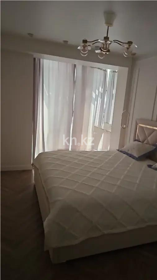 Продажа 3-комнатной квартиры, 95 м², ул. Толе би, дом  189/3 в Алматы - фото 2