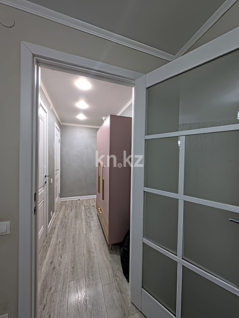 Продажа 3-комнатной квартиры, 63 м² в Уральске - фото 8