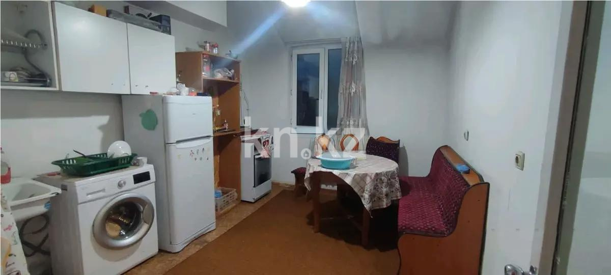 Продажа 2-комнатной квартиры, 65 м², мкр-н Кокжиек, дом  60 в Алматы - фото 3