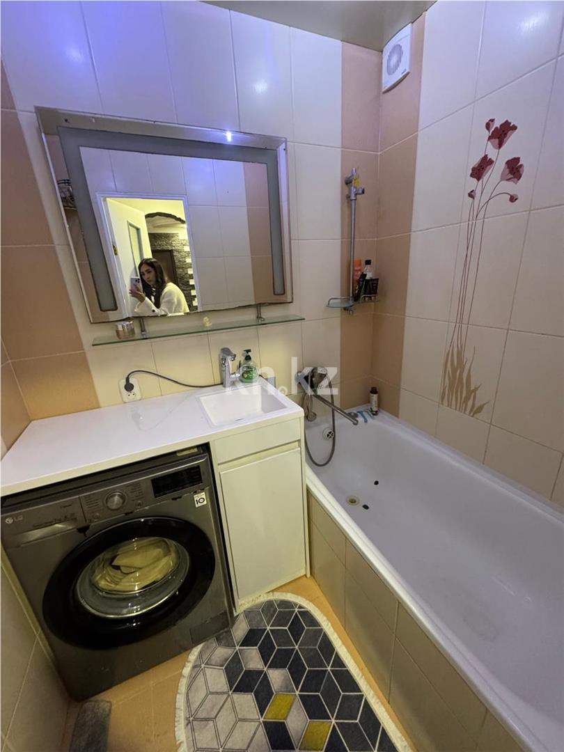 Продажа 3-комнатной квартиры, 64 м², мкр. Степной-2, дом  3 в Караганде - фото 11