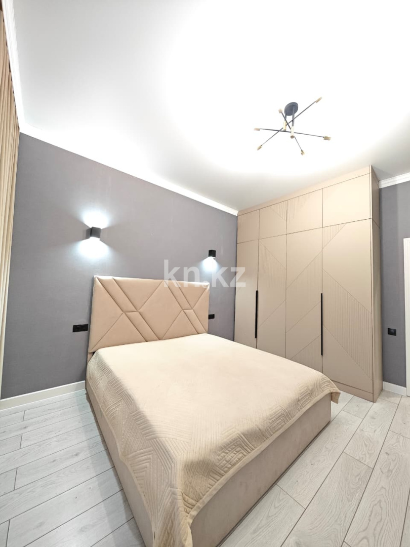 Продажа 3-комнатной квартиры, 82 м², ул. Муканова, дом  43/21 в Караганде - фото 6