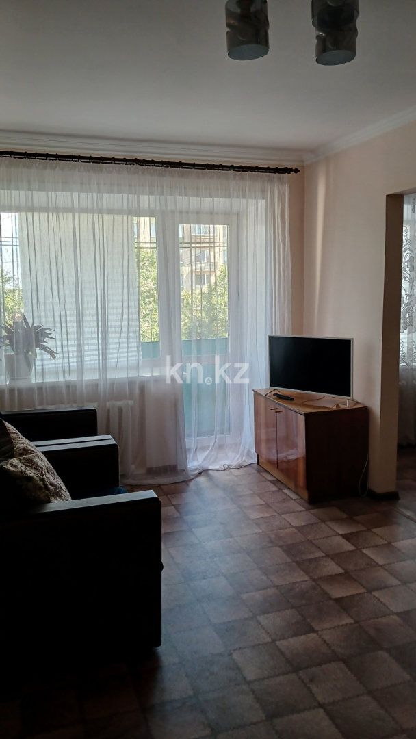 Аренда 2-комнатной квартиры, 45 м², ул. Ермекова, дом  37 в Караганде - фото 2