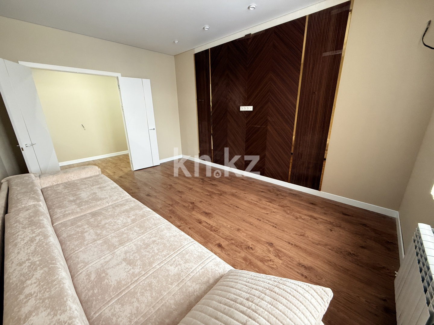 Продажа 2-комнатной квартиры, 70 м², ул. Букетова, дом  3 в Караганде - фото 2