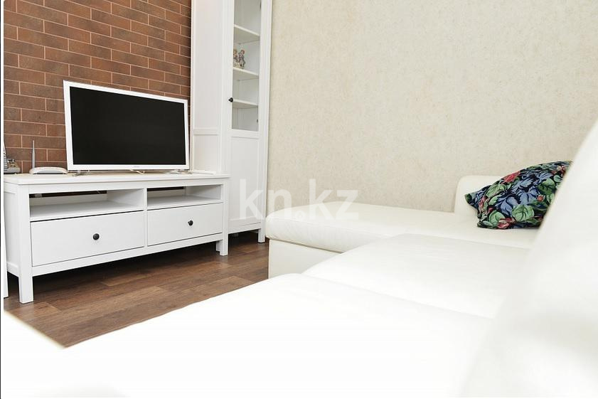 Аренда 2-комнатной квартиры посуточно, 42 м², пр. Назарбаева, дом  8 в Караганде