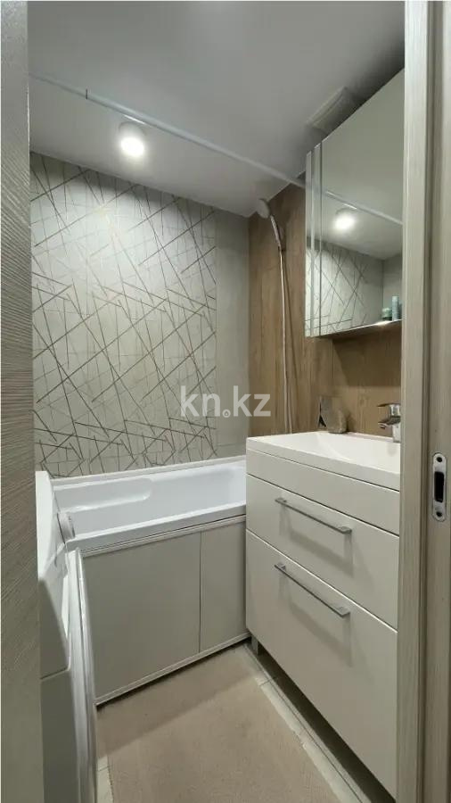 Продажа 3-комнатной квартиры, 57.8 м², пр. Абылай хана, дом  19/1 в Астане - фото 4