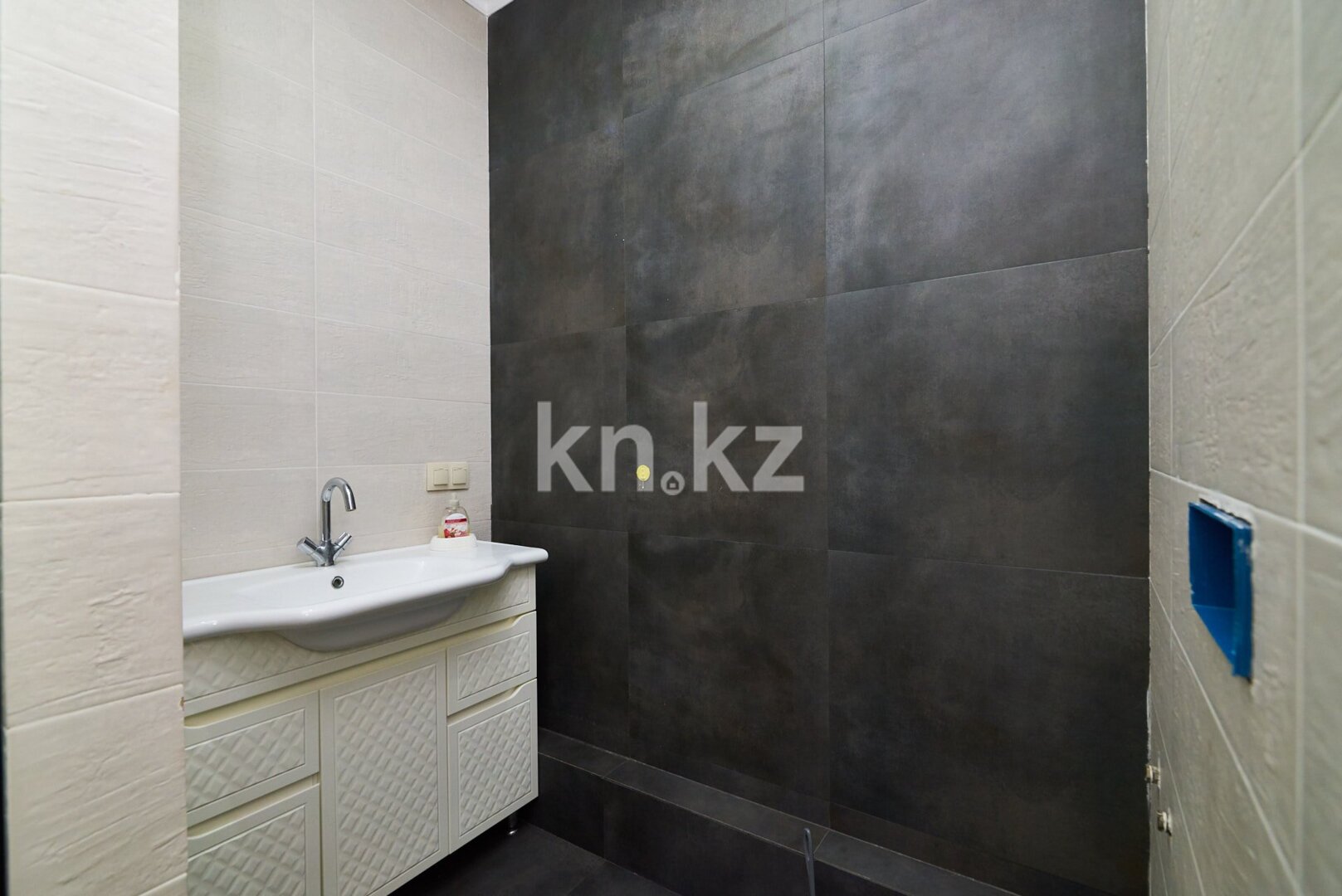 Продажа 4-комнатного дома, 390 м² в Астане - фото 14