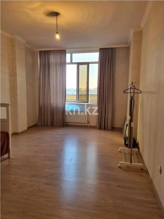Продажа 1-комнатной квартиры, 49 м² в Астане