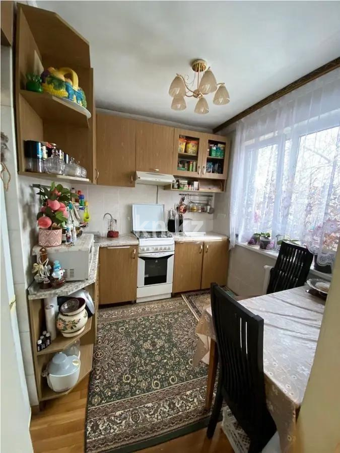 Продажа 3-комнатной квартиры, 60 м², мкр-н 10а, дом  7 в Алматы - фото 4