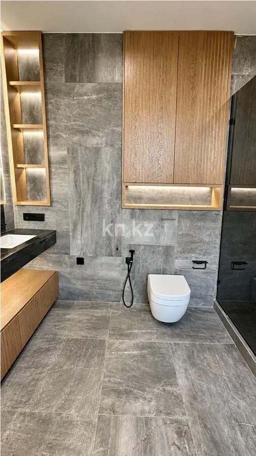 Продажа 5-комнатной квартиры, 195 м² в Алматы - фото 3