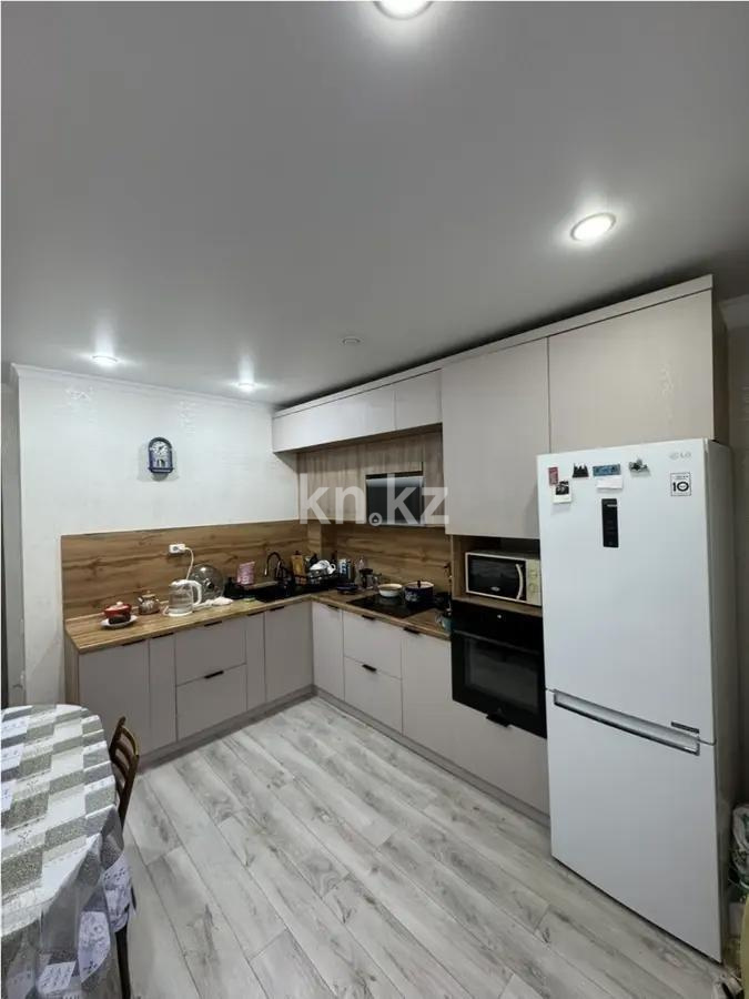 Продажа 3-комнатной квартиры, 78 м², ул. Ермекова, дом  114/4 в Караганде - фото 4