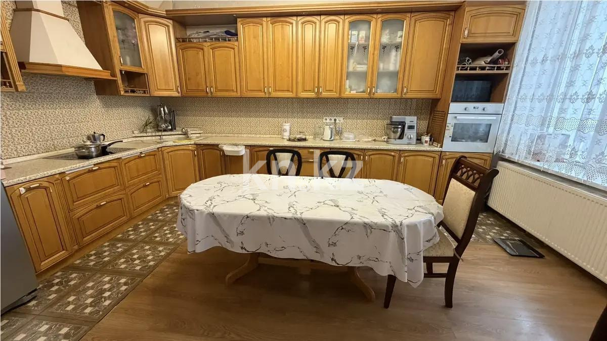 Продажа 4-комнатной квартиры, 200 м² в Астане - фото 3
