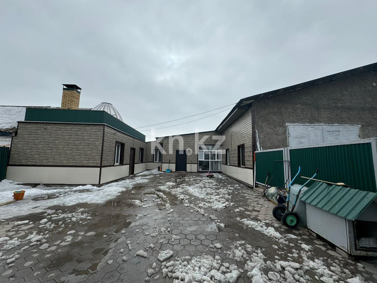 Продажа 4-комнатного дома, 400 м², ул. Абая в Темиртау - фото 17