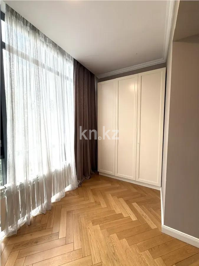 Продажа 4-комнатной квартиры, 157.44 м² в Алматы - фото 2