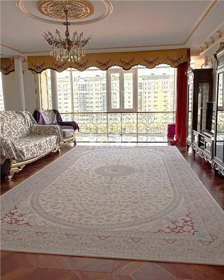 Продажа 5-комнатной квартиры, 220 м² в Астане