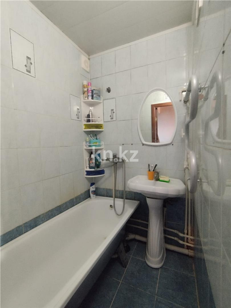 Продажа 3-комнатной квартиры, 62 м², ул. 6-й мик-н в Темиртау - фото 7