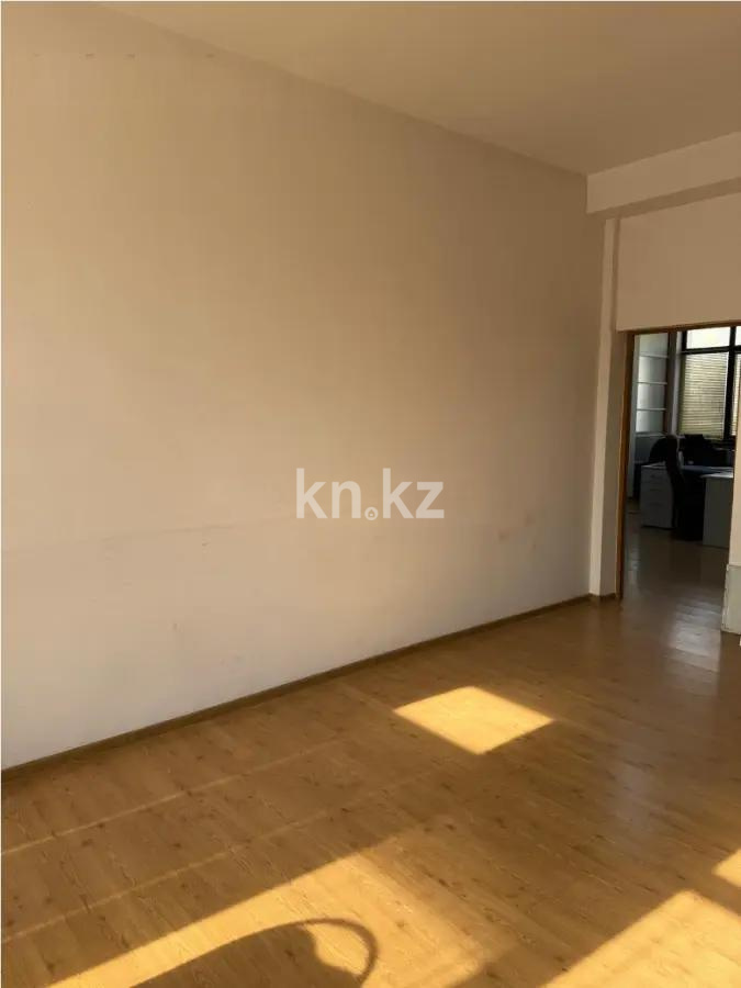 Продажа 3-комнатной квартиры, 133.5 м² в Алматы - фото 3