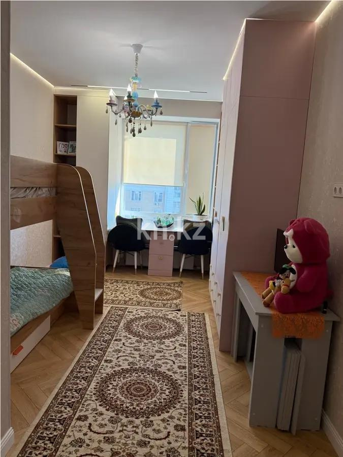 Продажа 4-комнатной квартиры, 135 м², ул. Бухар жырау, дом  31 в Астане - фото 4