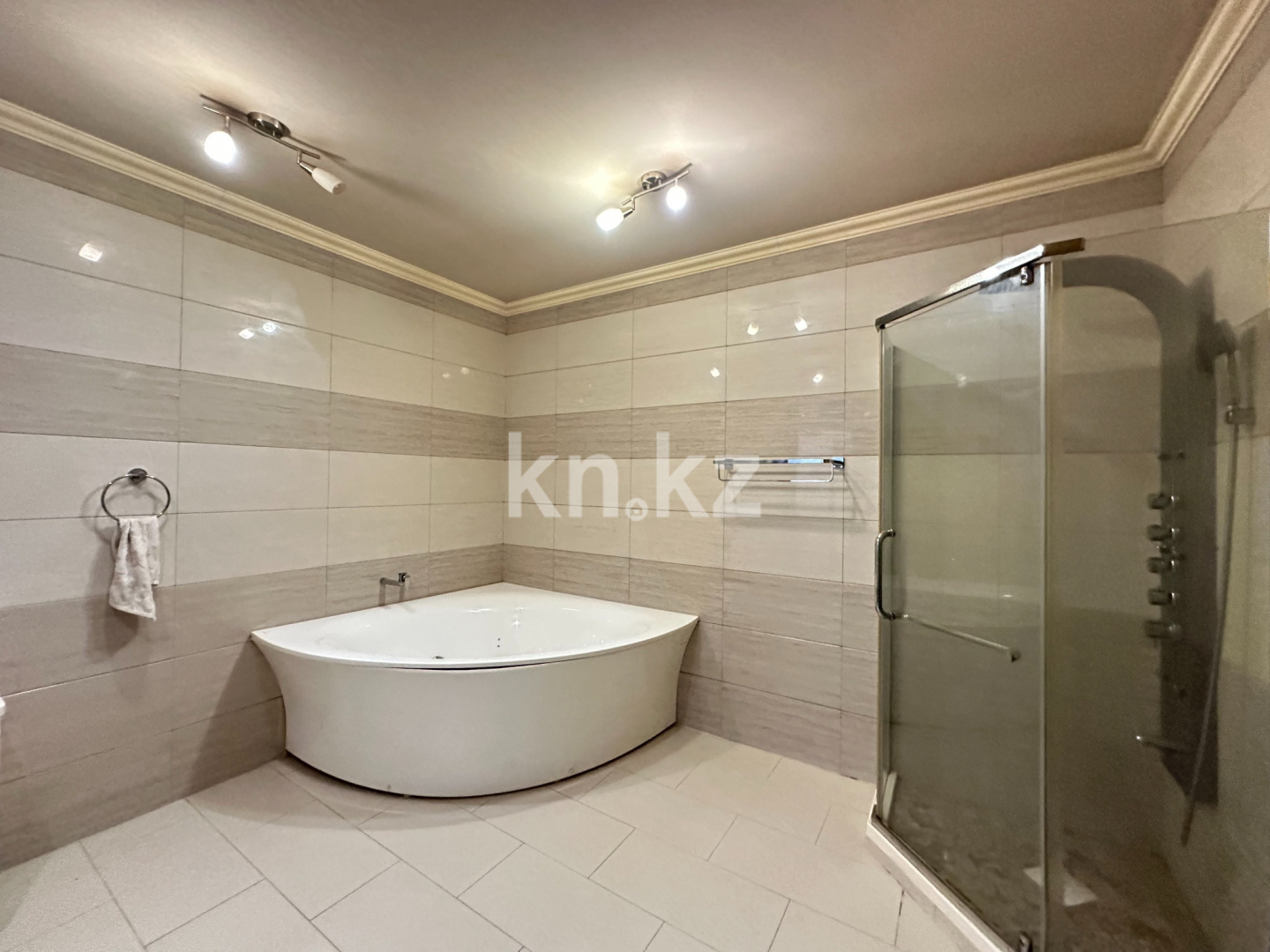 Продажа 6-комнатного дома, 312.6 м² в Караганде - фото 38