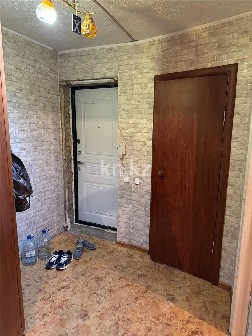 Продажа 4-комнатной квартиры, 61 м², мкр-н 21, дом  21 в Караганде - фото 10