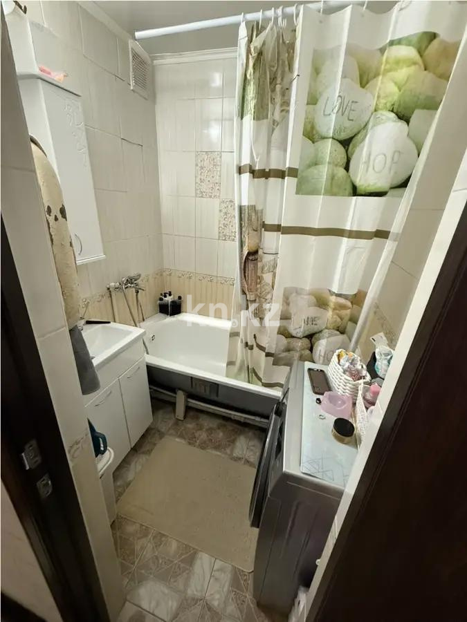 Продажа 3-комнатной квартиры, 58 м², мкр. Восток-1, дом  3 в Караганде - фото 5