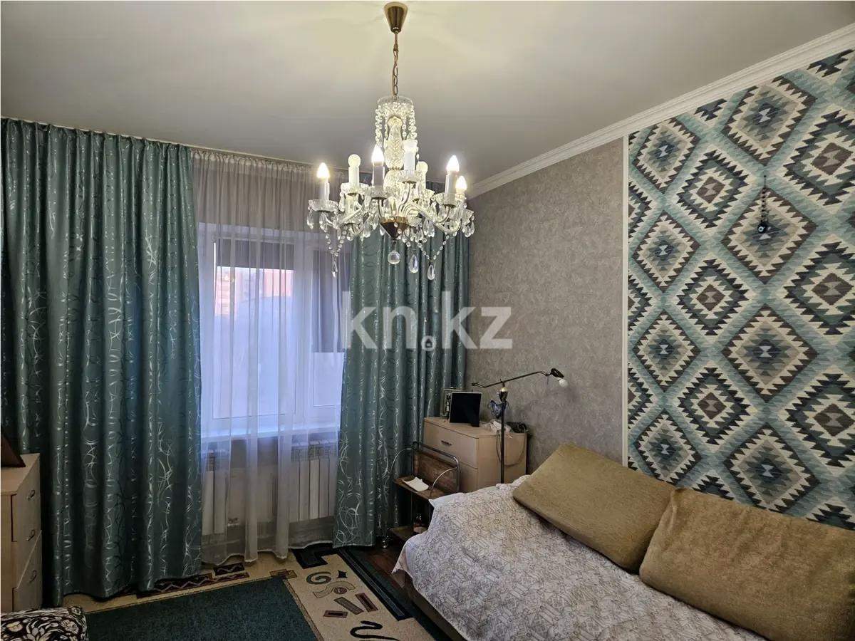 Продажа 1-комнатной квартиры, 40.2 м², мкр-н Аксай-4, дом  77 в Алматы