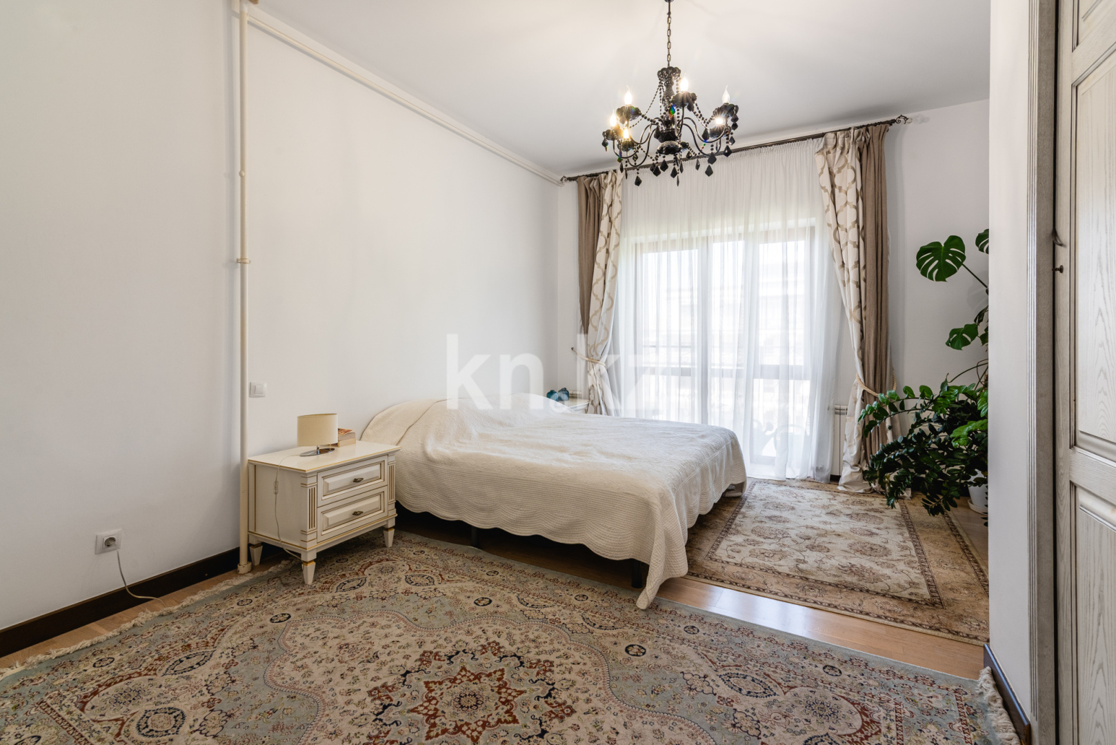Продажа 4-комнатной квартиры, 132 м² в Алматы - фото 16