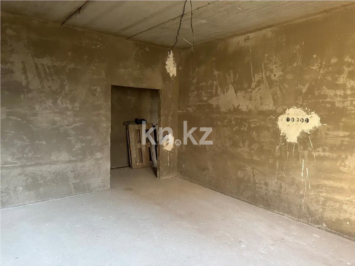 Продажа 3-комнатной квартиры, 100 м², ул. Университетская, дом  19/2 в Караганде - фото 2