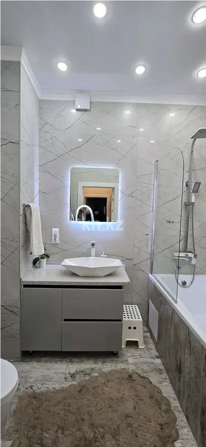 Продажа 4-комнатной квартиры, 134 м², ул. Валиханова, дом  12 в Астане - фото 9