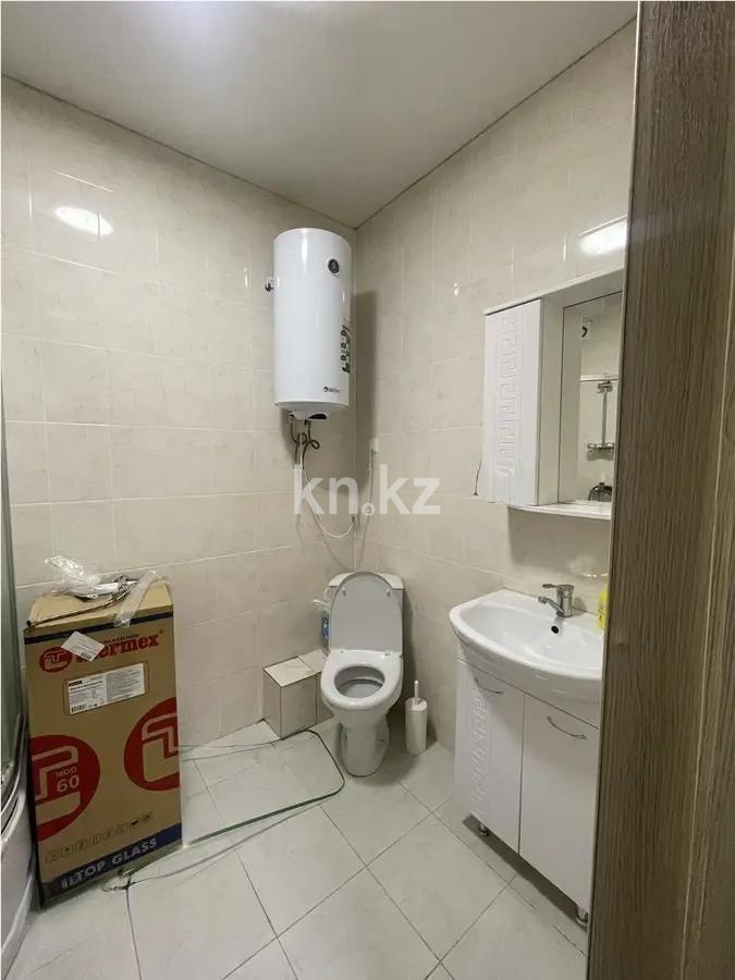 Продажа 1-комнатной квартиры, 45 м², мкр-н Степной-3, дом  2/3 в Караганде - фото 4