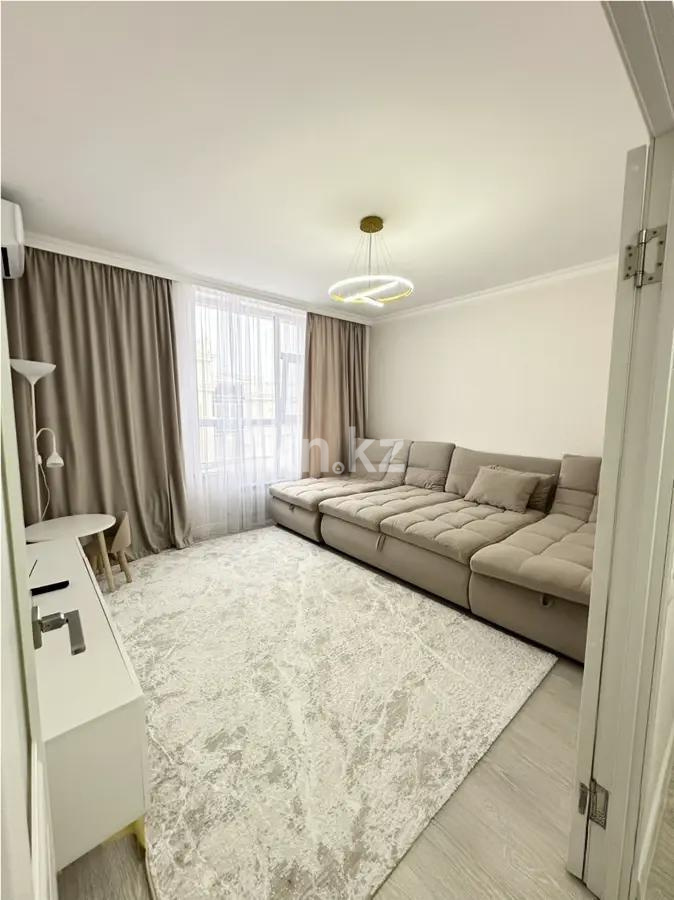 Продажа 1-комнатной квартиры, 42 м², пр. Улы Дала, дом  61 в Астане