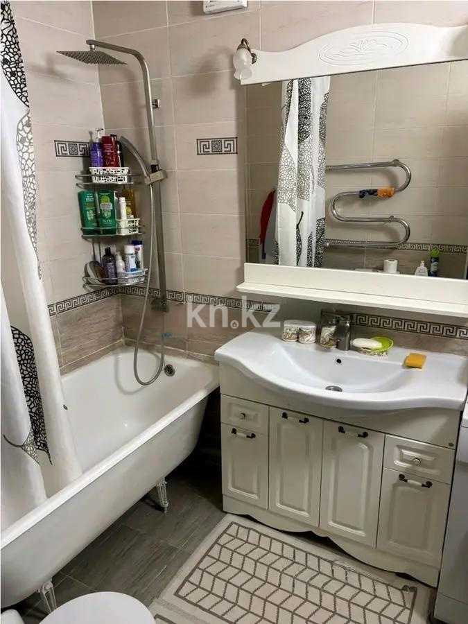 Продажа 2-комнатной квартиры, 44 м², мкр-н 2, дом  20 в Алматы - фото 4